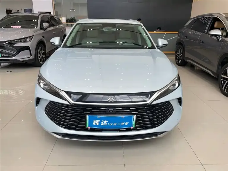 BYD Qin L DM-i 120 KM Outstanding