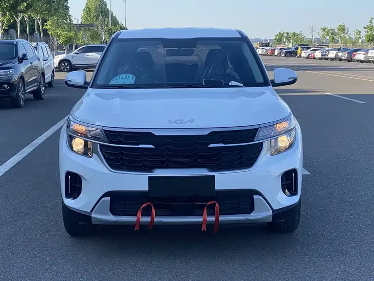 Kia Seltos 赛图斯 2023款 1.5 L CVT舒适版
