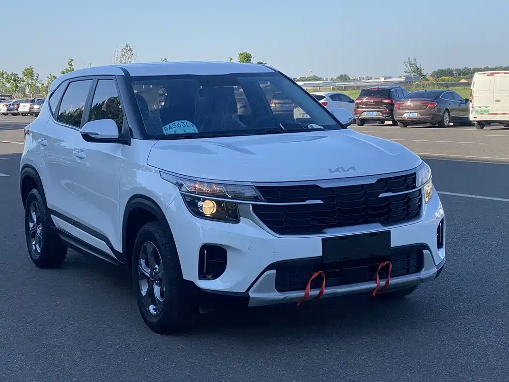 Seltos 赛图斯 2023款 1.5 L CVT舒适版