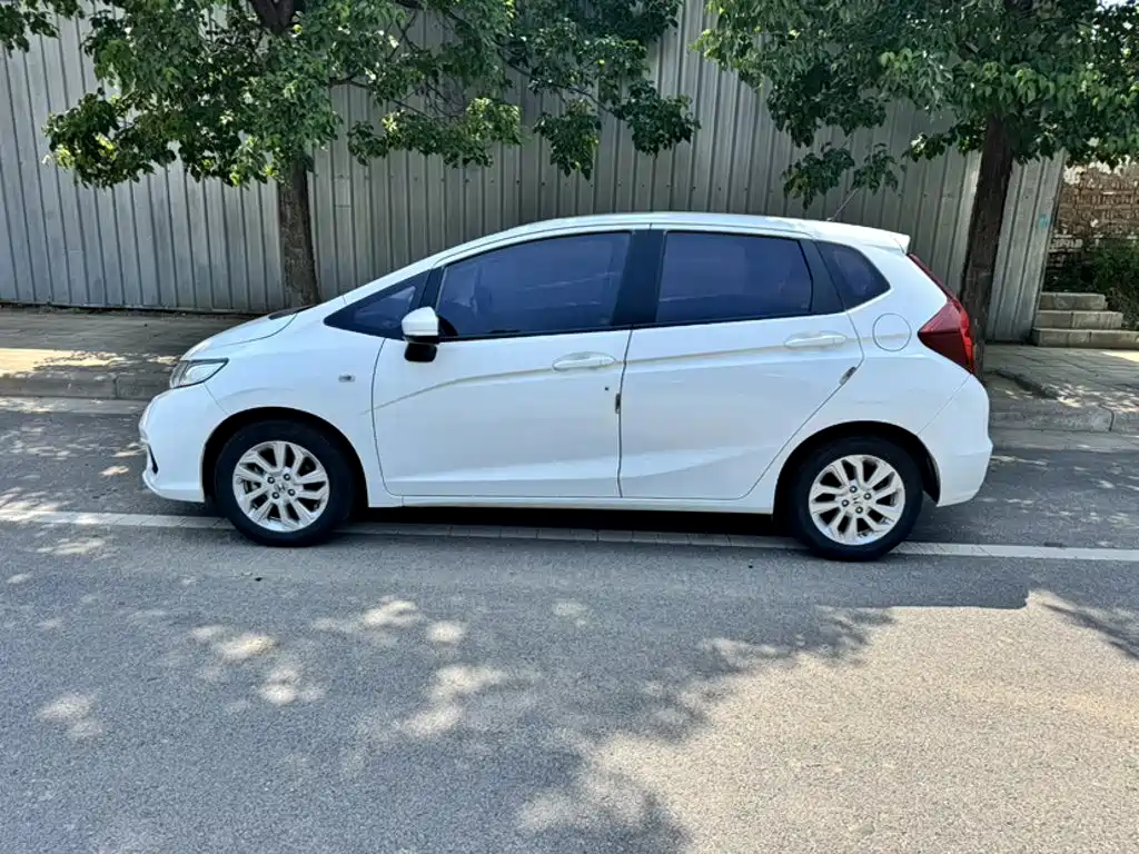 Fit 1.5 L CVT Comfort Sunroof