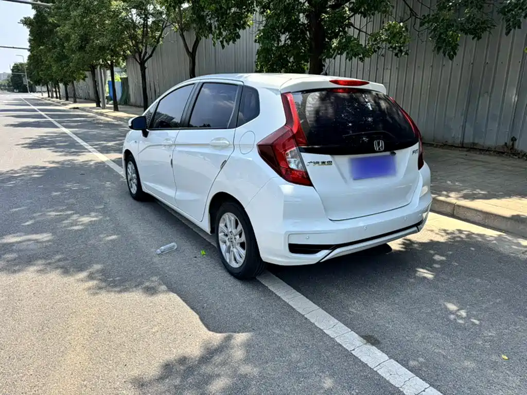 Fit 1.5 L CVT Comfort Sunroof