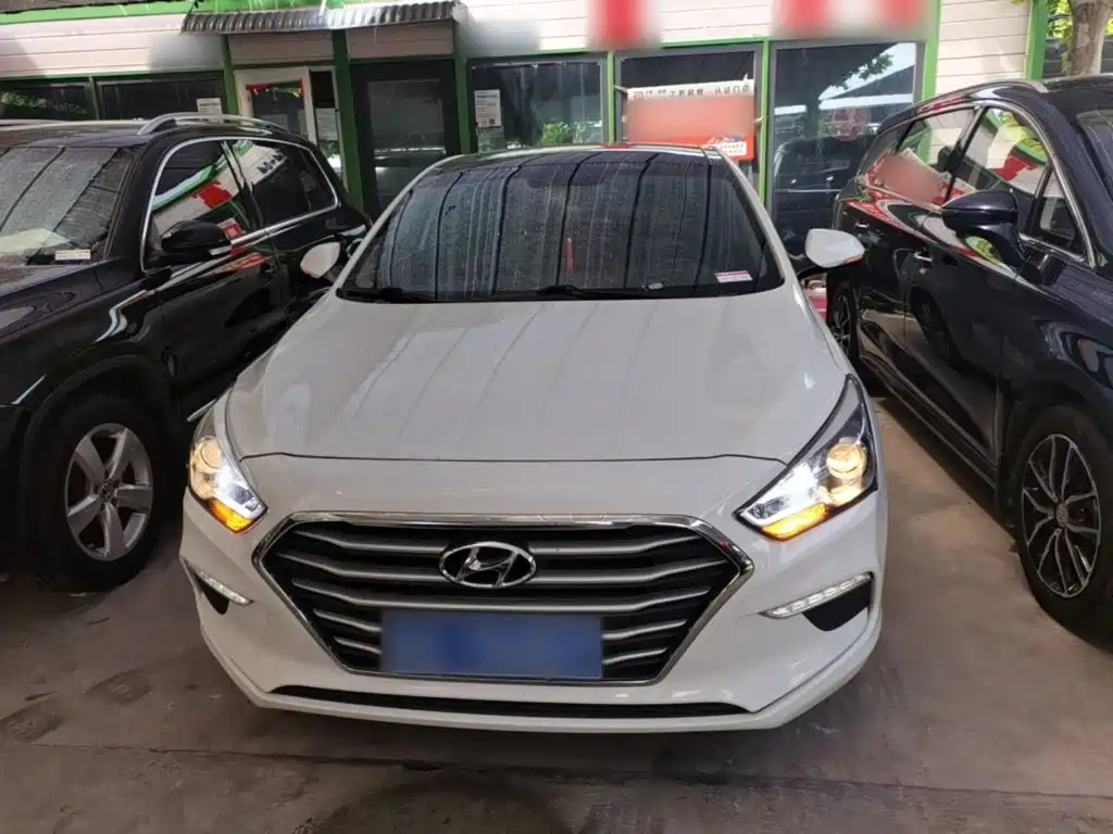 Mistra 1.8 L Auto Intelligent GLS CN-V