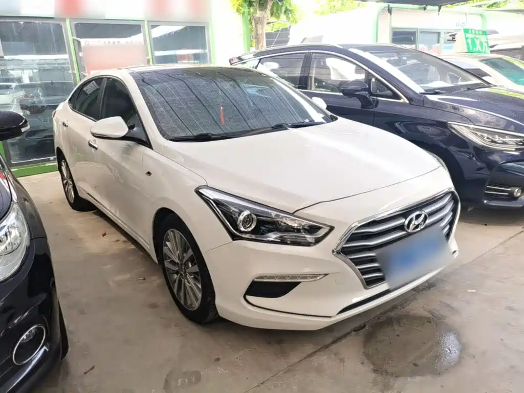 Mistra 1.8 L Auto Intelligent GLS CN-V