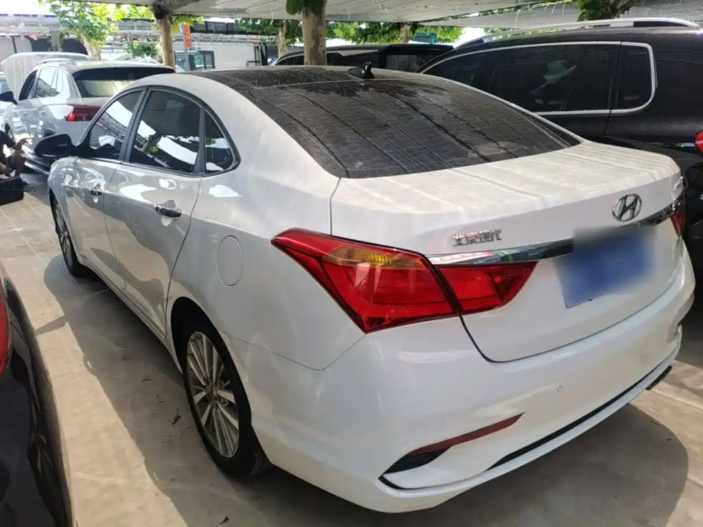 Mistra 1.8 L Auto Intelligent GLS CN-V