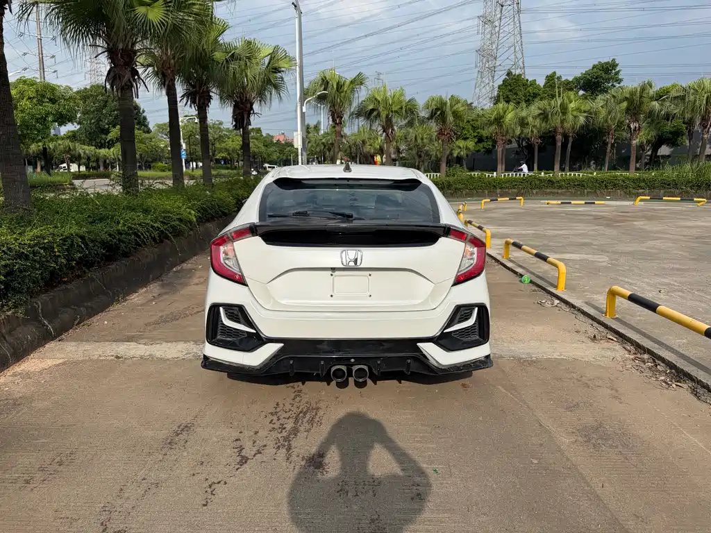 Civic HATCHBACK 220 TURBO CVT New Sharp Control
