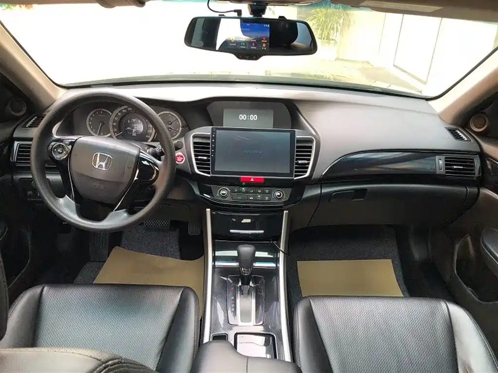 Accord 2.0 L Comfort