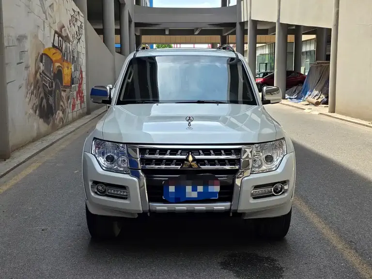 Mitsubishi Pajero (Import) 3.0 L Auto Standard