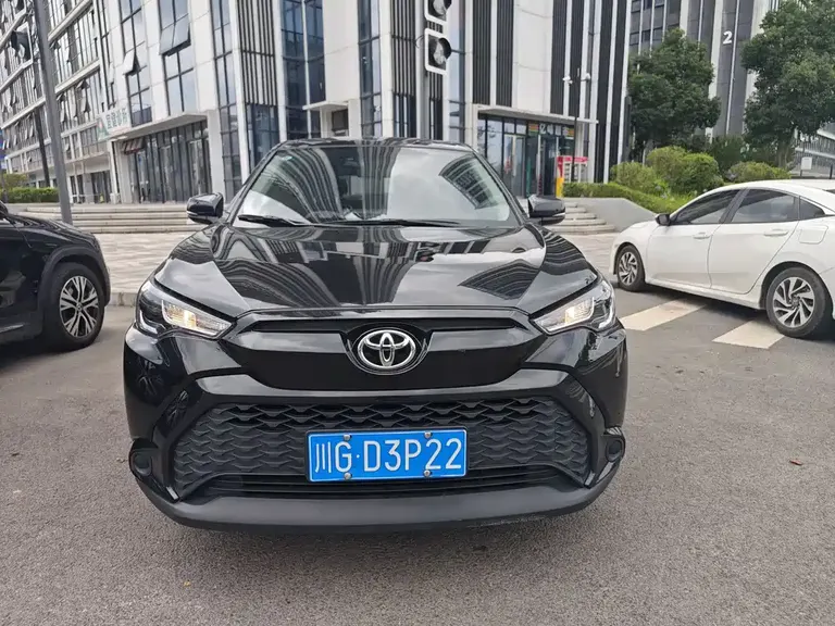 Toyota Frontlander 2.0 L CVT Elite