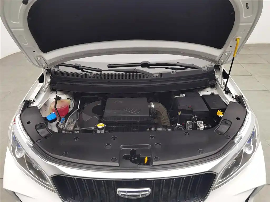 Vision X3 PRO 1.5 L CVT Distinguished