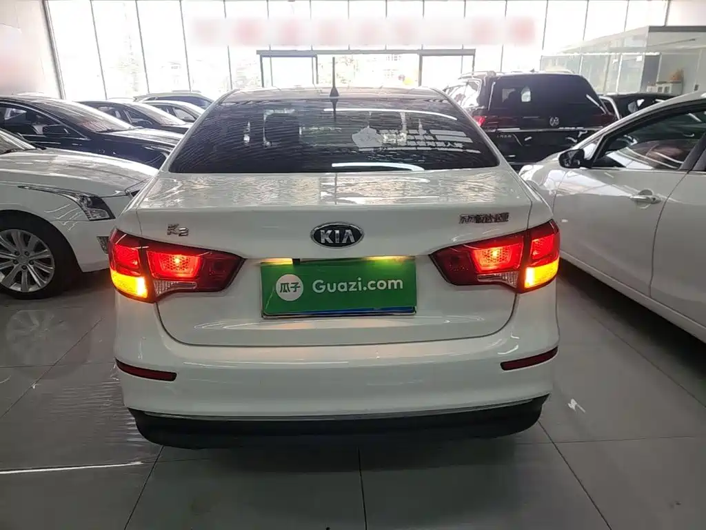Kia K2 Sedan 1.4 L MT GLS