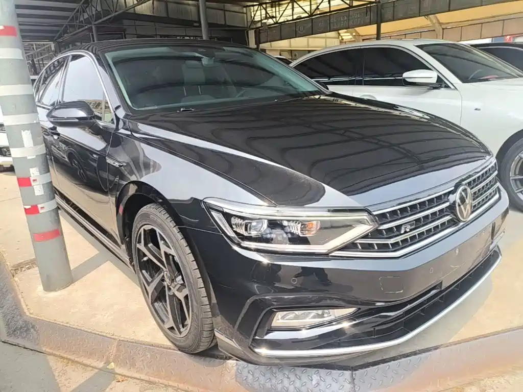 Magotan 200 10 K Commemorative 330 TSI DSG Luxury
