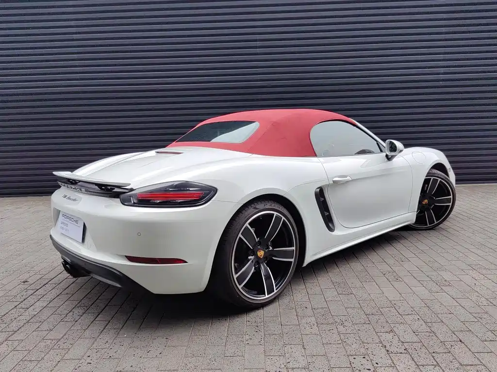 Porsche 718 Boxster 2.0 T