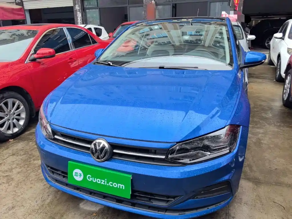 Polo Plus 1.5 L Auto Colorful Tech