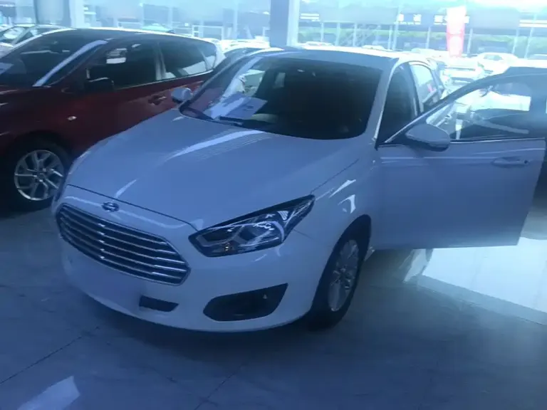 Ford Escort 1.5 L Auto Comfort