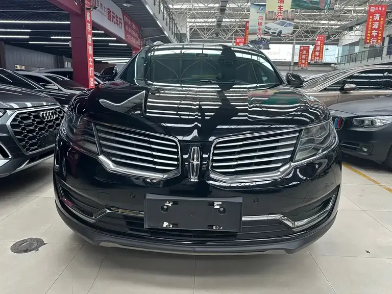 Lincoln MKX 2.7 T 4 WD Honor Shine