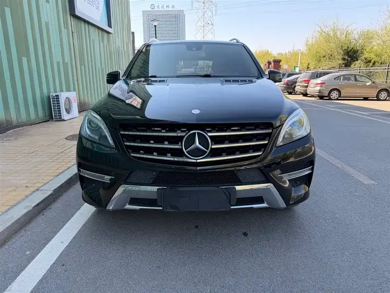 Mercedes-Benz M-Class ML 320 4 MATIC