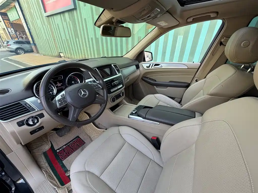 Mercedes-Benz M-Class ML 320 4 MATIC