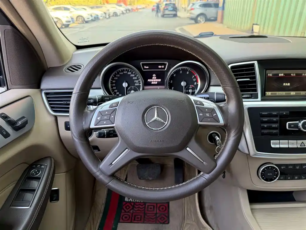 Mercedes-Benz M-Class ML 320 4 MATIC