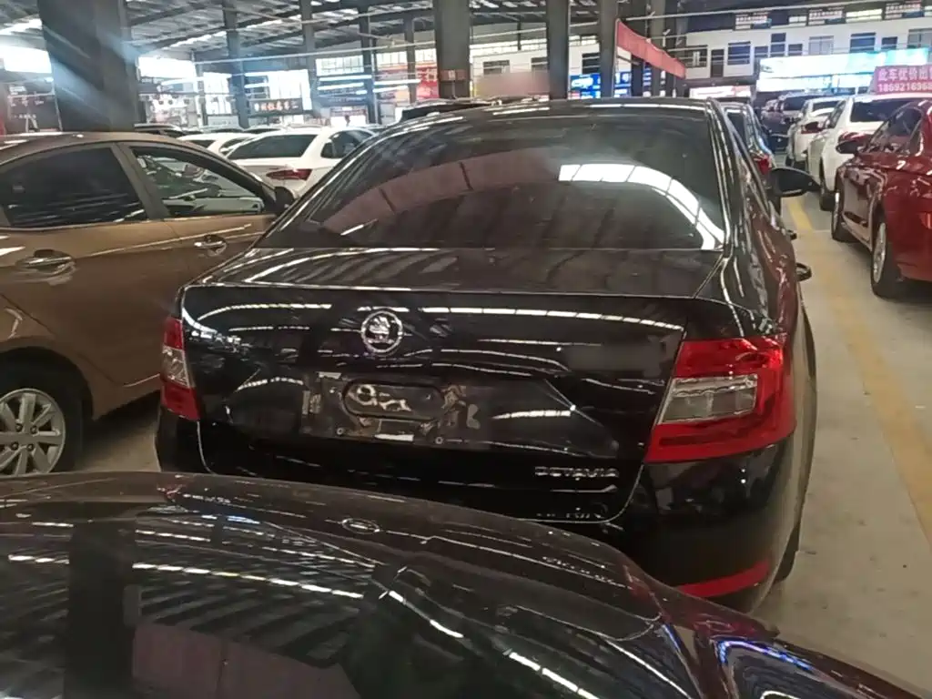 Octavia 1.6 L Auto Creation