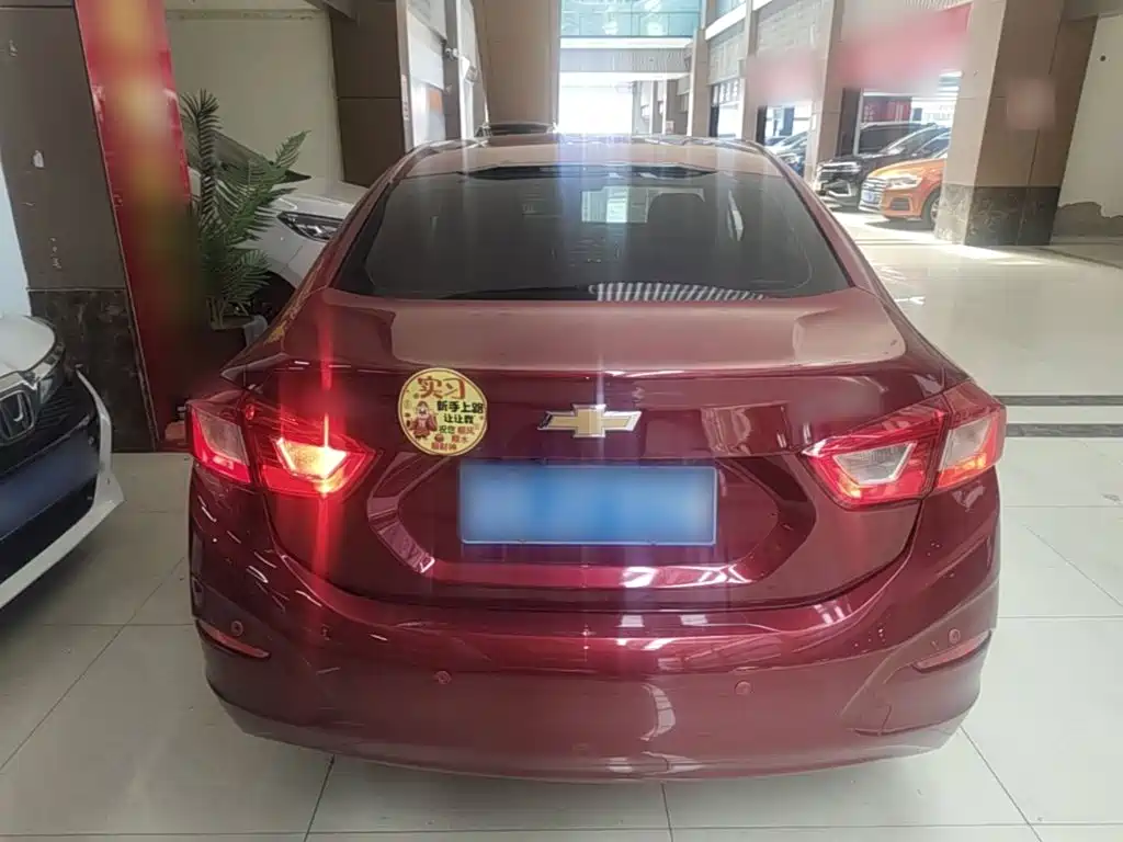 Cruze 1.5 L Auto Pioneer Sunroof