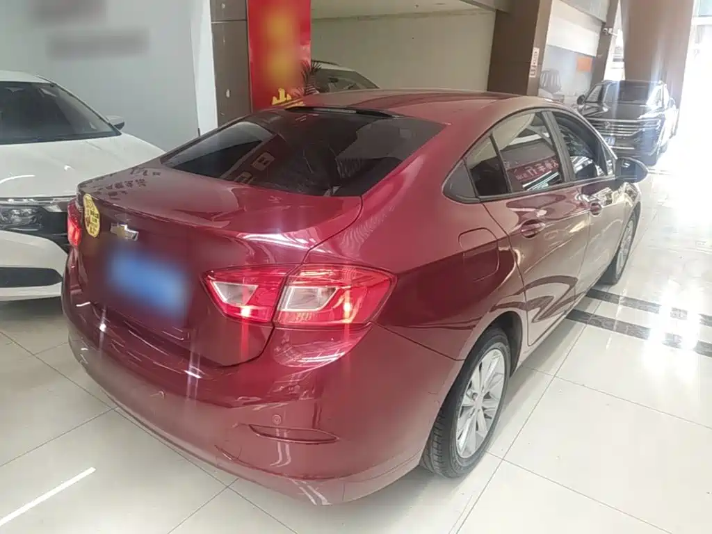 Cruze 1.5 L Auto Pioneer Sunroof