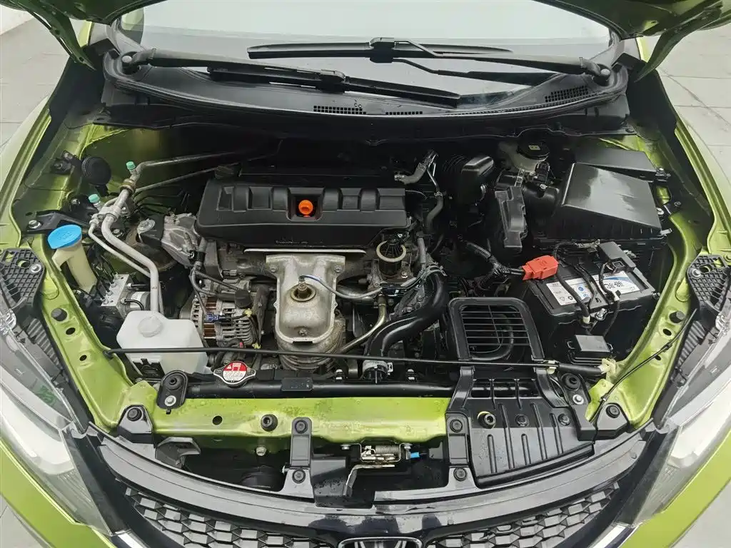 Jade 1.8 L Auto Comfort Elite 5-seat