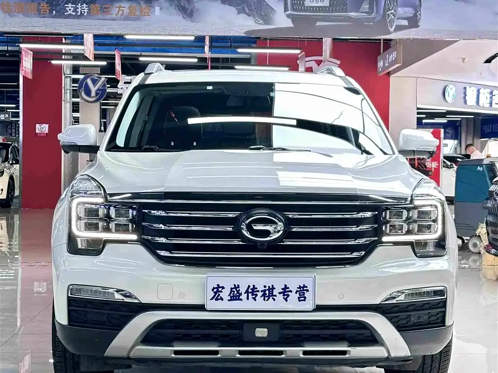 GAC Trumpchi GS8 320 T 2 WD Luxury Connected (7-seat)