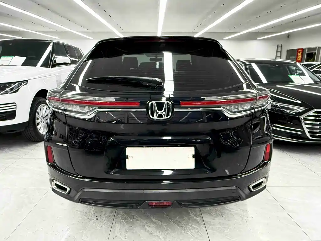 Honda UR-V 240 TURBO 2 WD Joyful