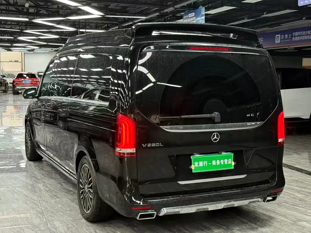 Mercedes-Benz V-Class V 260 L Distinguished Extended CN-VI