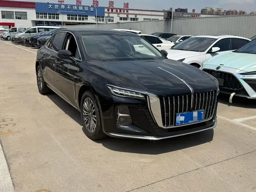 Hongqi H5 2.0 T Auto Connected Flagship Enjoyment