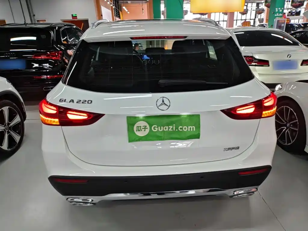 Mercedes-Benz GLA GLA 220