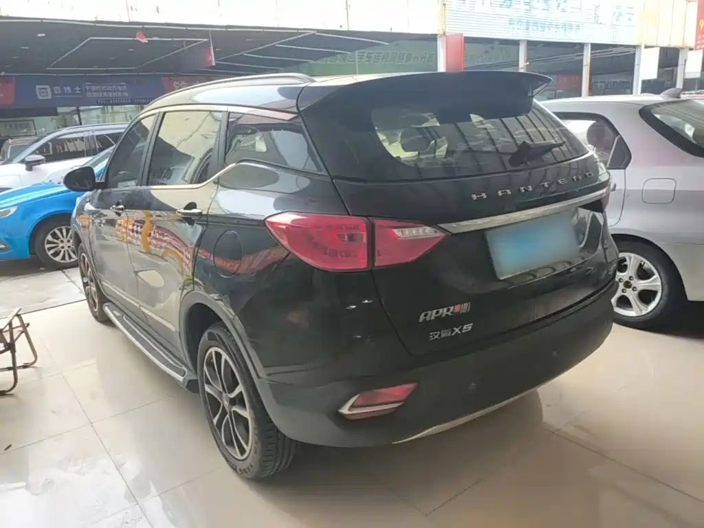 Hanteng X5 1.5 T CVT Luxury