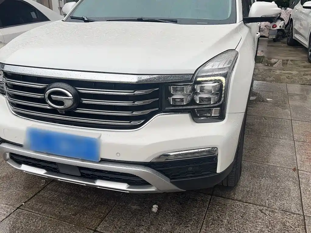 GAC Trumpchi GS8 320 T 2 WD Luxury Connected (7-seat)