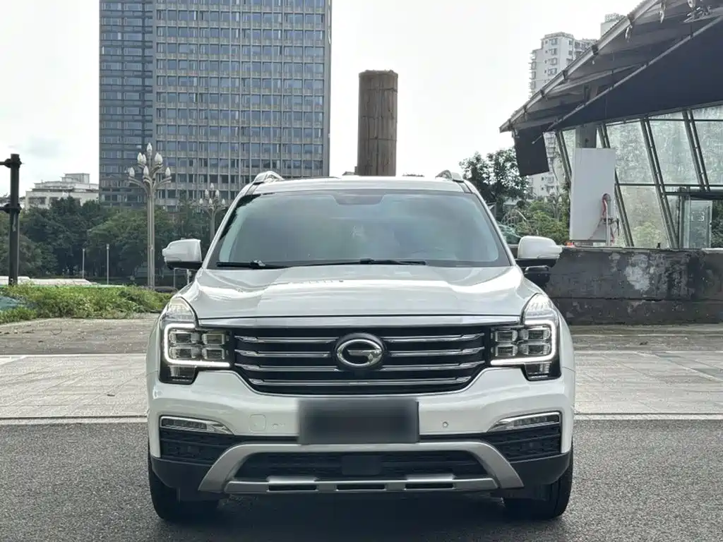 GAC Trumpchi GS8 320 T 2 WD Luxury Connected (7-seat)