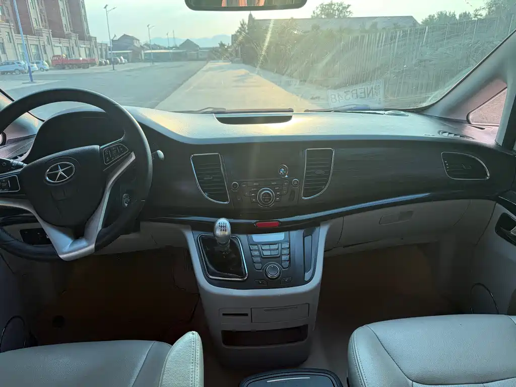 Refine M5 瑞风M5 2014款 1.9 T 柴油手动公务版