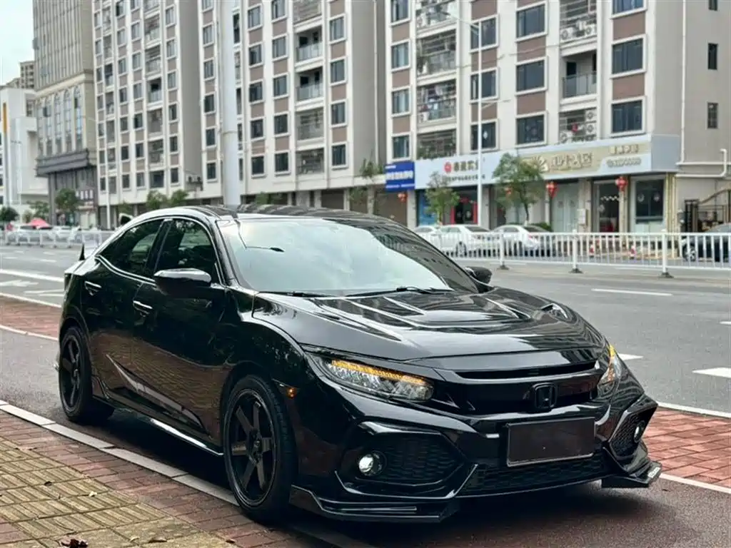 Civic HATCHBACK 220 TURBO CVT Trend Cool Control