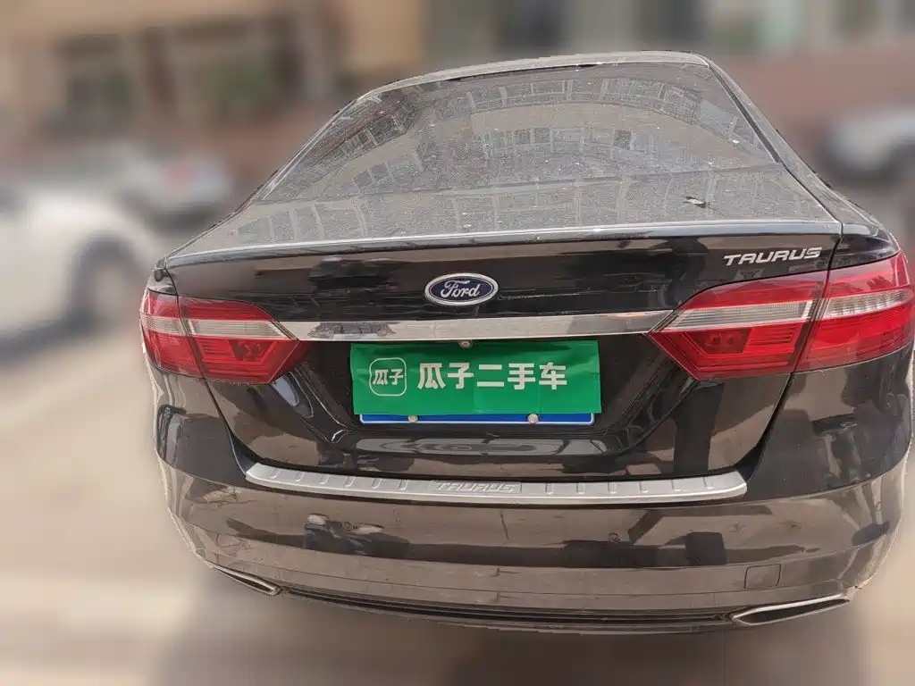 Taurus EcoBoost 245 Fashion