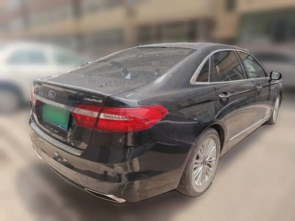 Taurus EcoBoost 245 Fashion