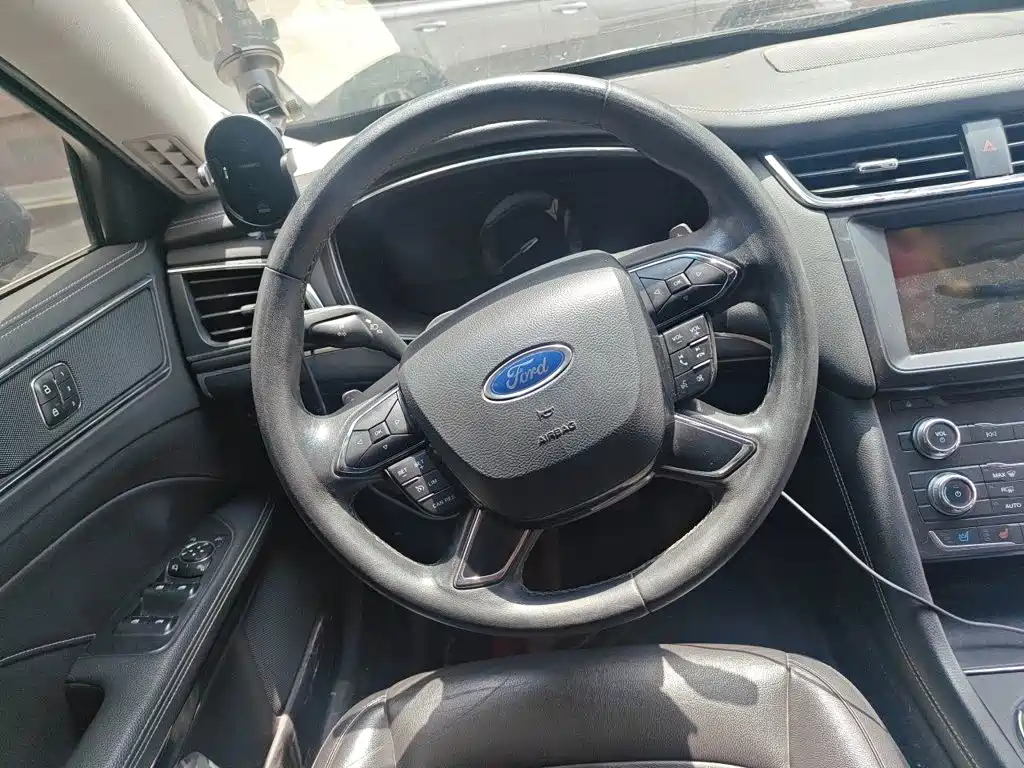 Taurus EcoBoost 245 Fashion