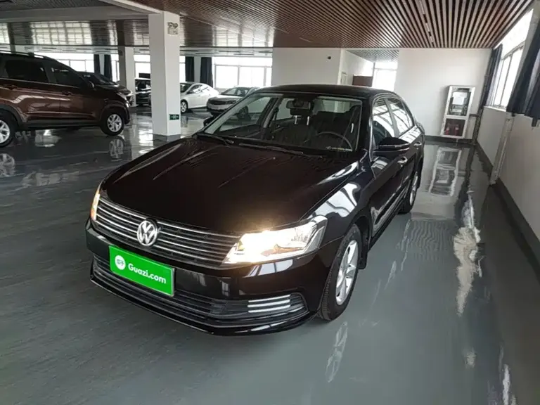 Volkswagen Lavida 1.6 L Manual Style