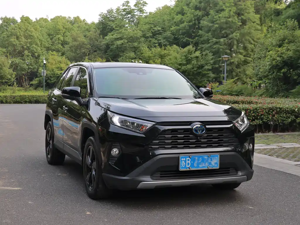 RAV4 Dual Engine 2.5 L E-CVT 4 WD Elite PLUS