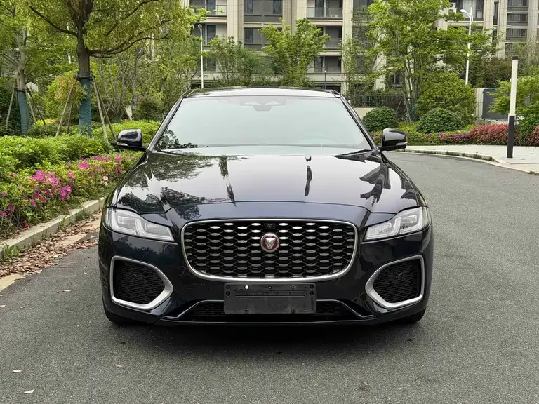 Jaguar XFL XFL 2.0 T P250 2 WD Premium Luxury