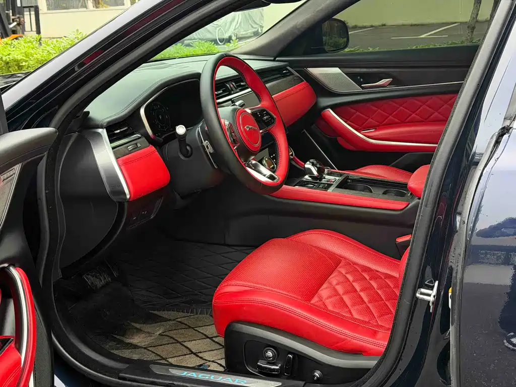 Jaguar XFL XFL 2.0 T P250 2 WD Premium Luxury