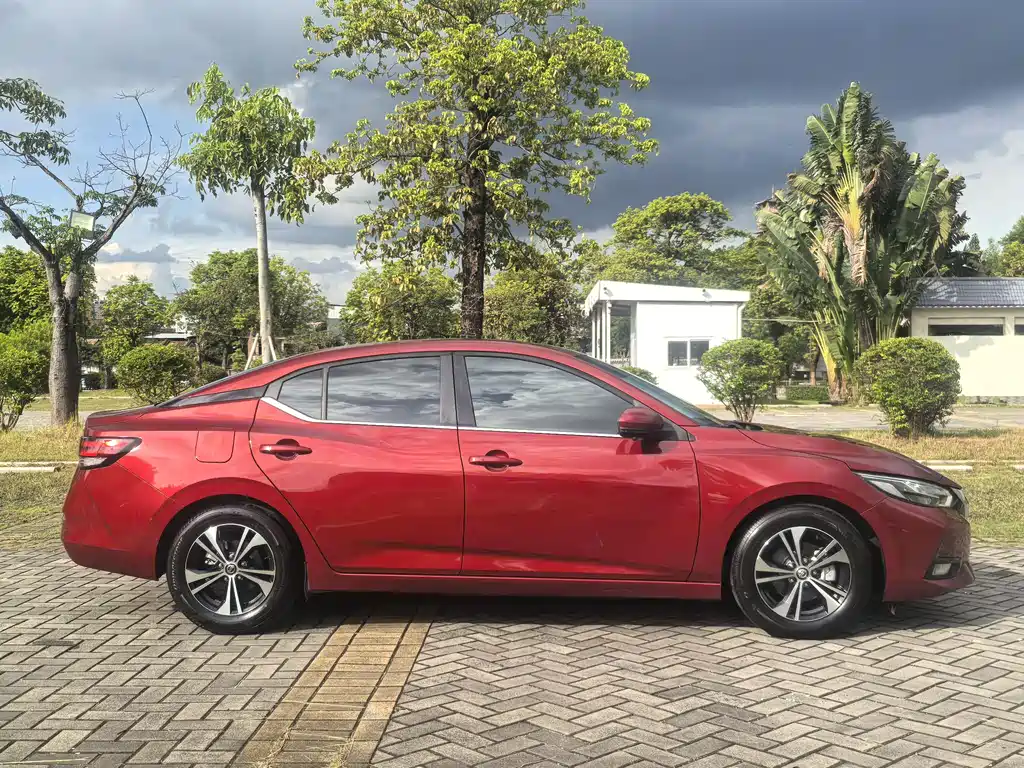 Sylphy 1.6 L XL CVT Joy