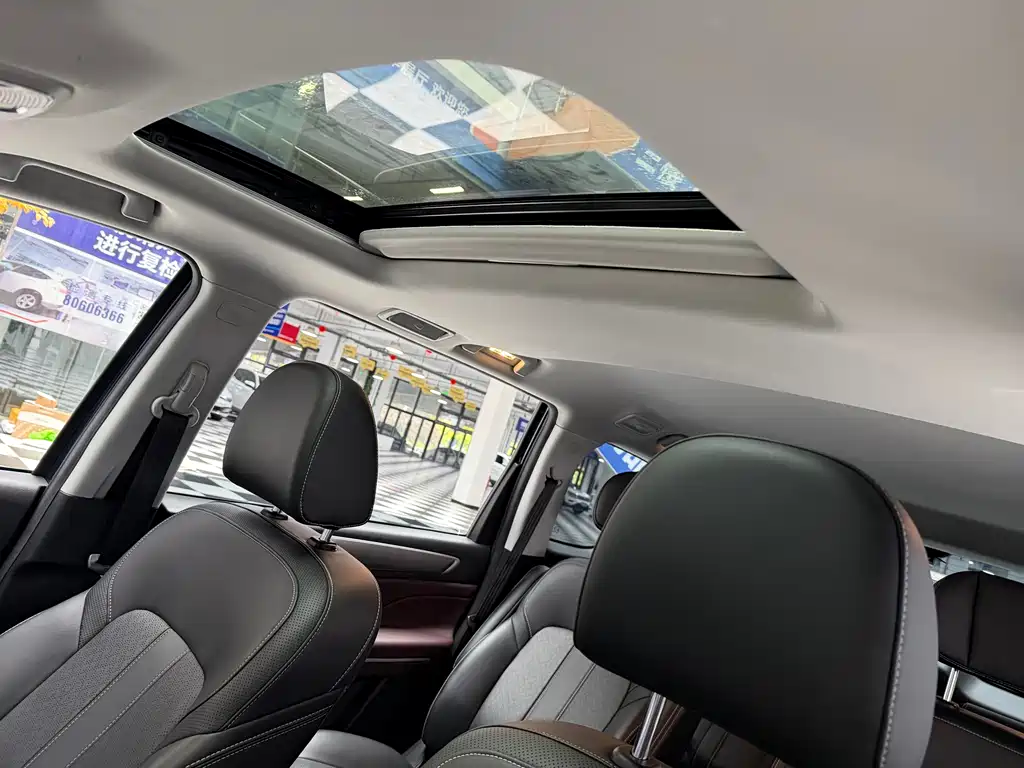 GAC Trumpchi M6 PRO 270 T Auto Luxury