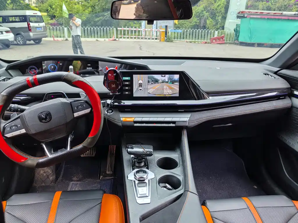 Changan UNI-V 1.5 T Premium