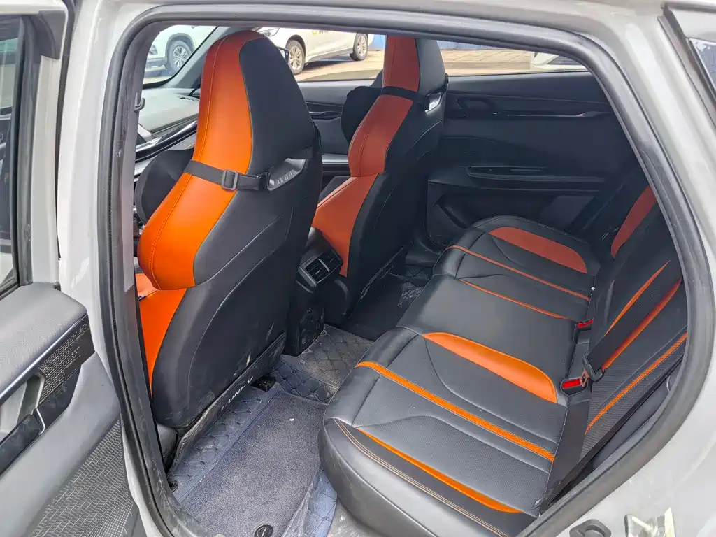 Changan UNI-V 1.5 T Premium