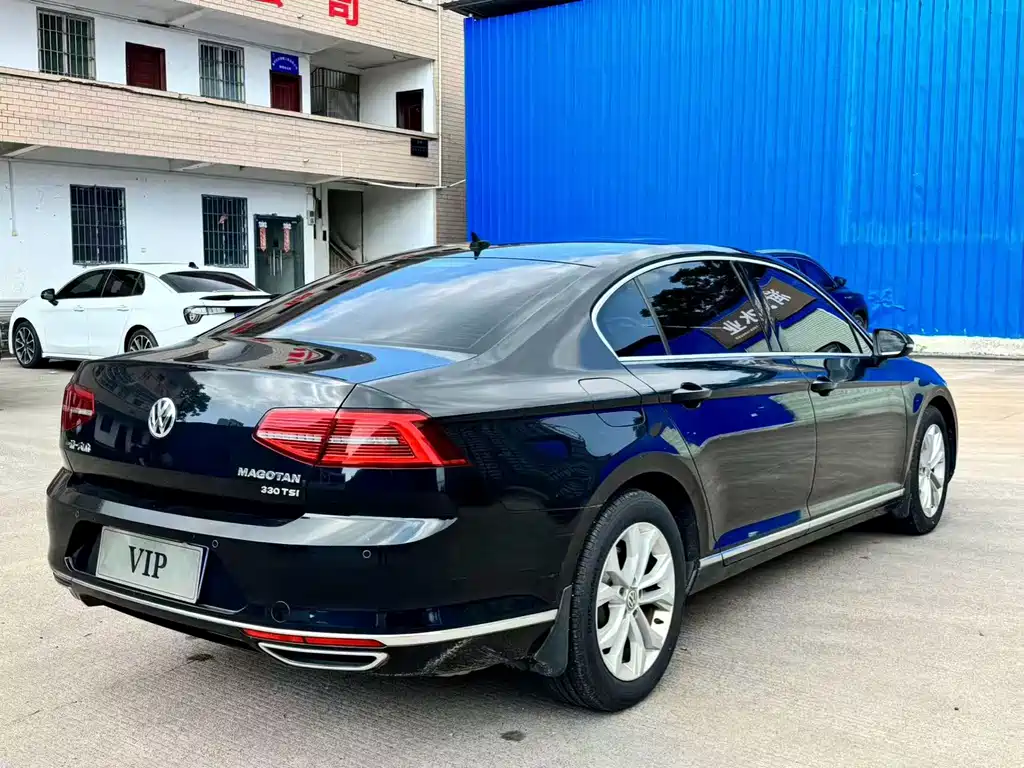 Magotan 330 TSI DSG Luxury CN-VI