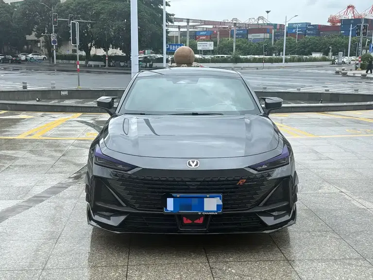 Changan UNI-V 1.5 T Sport