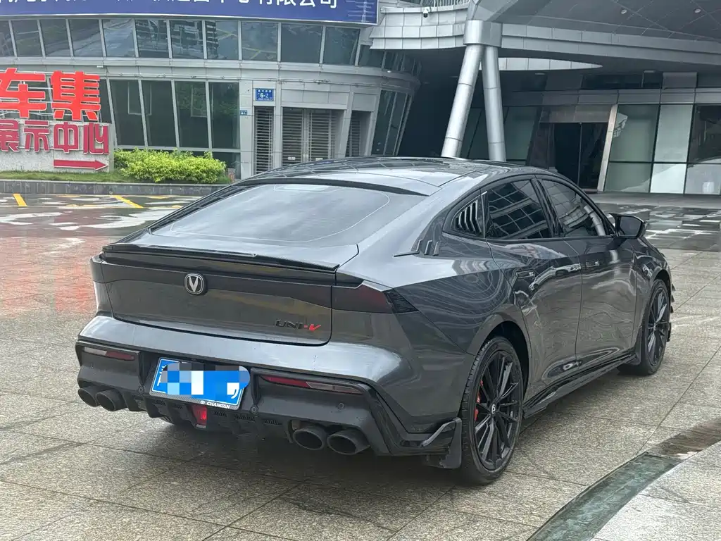 Changan UNI-V 1.5 T Sport